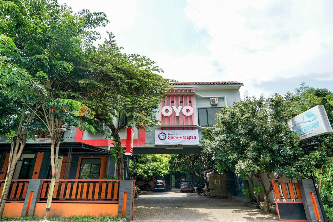 Oyo 587 Penginapan Sinar Harapan Probolinggo Exterior foto
