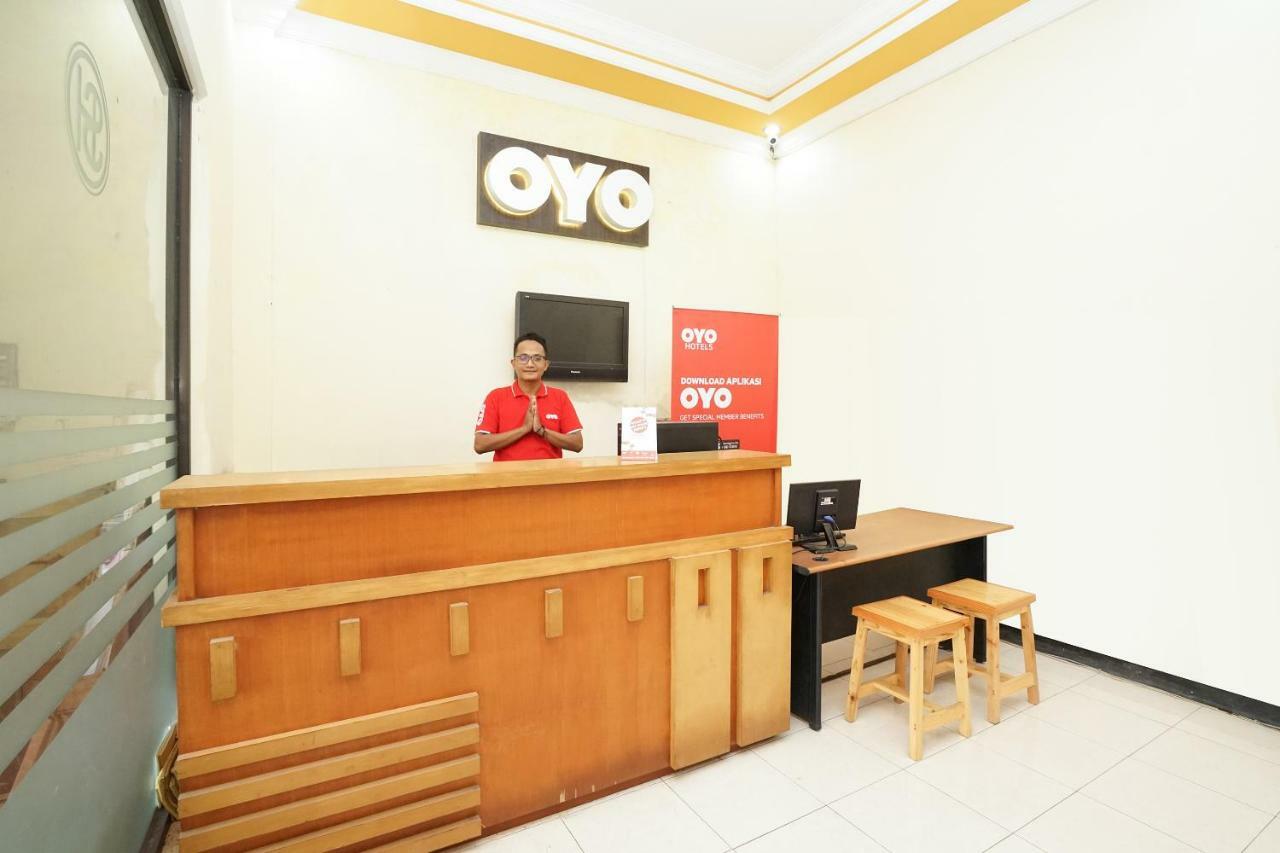 Oyo 587 Penginapan Sinar Harapan Probolinggo Exterior foto